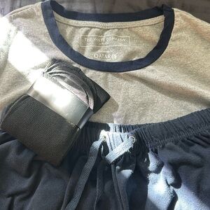 Qatar airway unisex pajamas with eye mask and socks